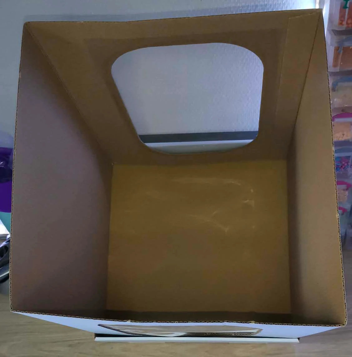 Boîte à Gâteau en Carton Renforcé 30x30x35 cm – 2 Faces Transparentes